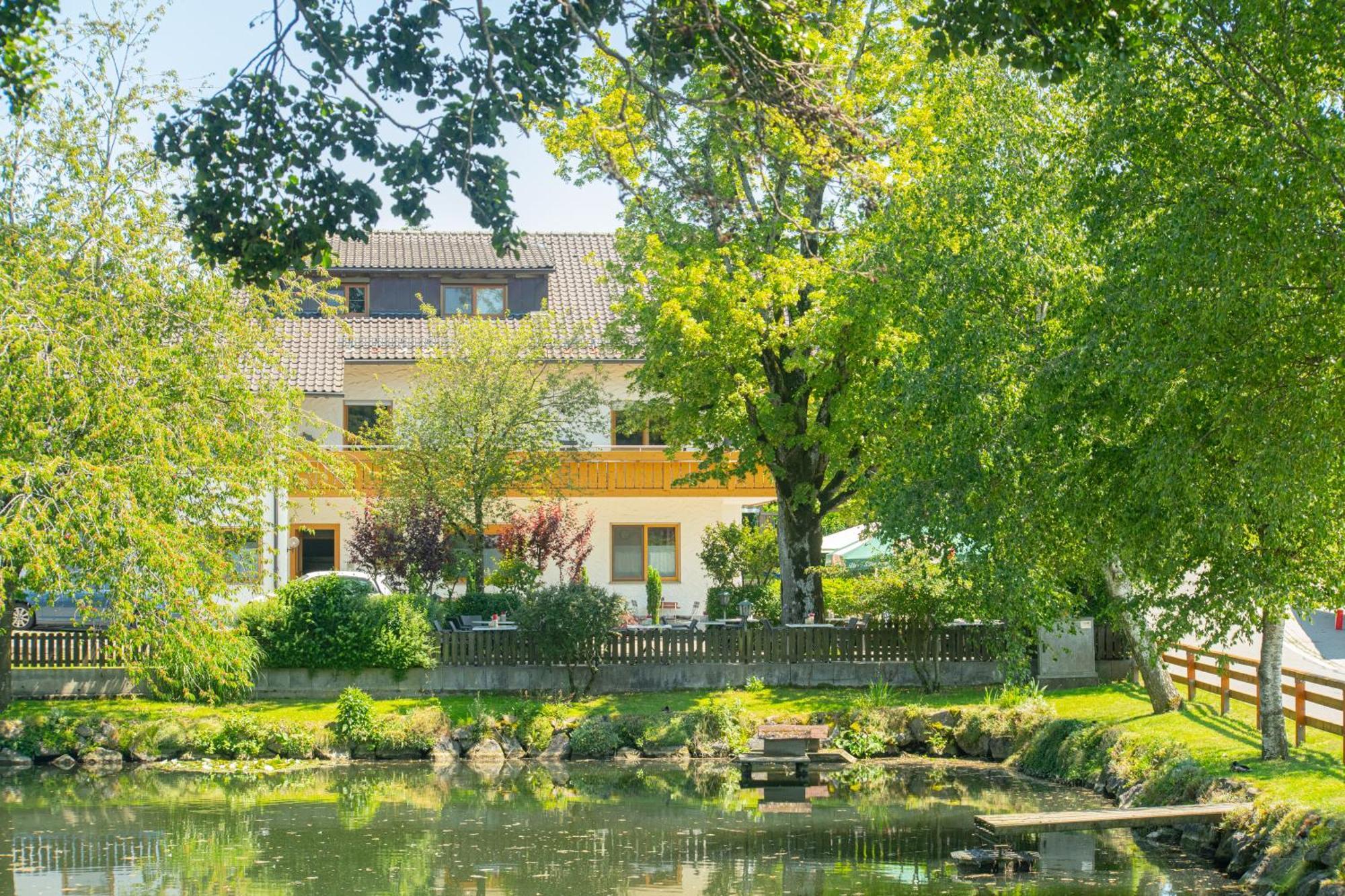 Hotel Landgasthof Adler Amtzell Exterior foto