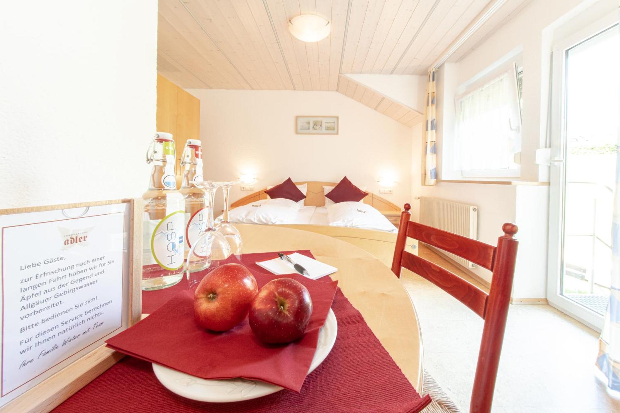 Hotel Landgasthof Adler Amtzell Exterior foto